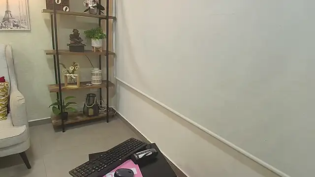 Victoria-Collins  online show from 06.01.26