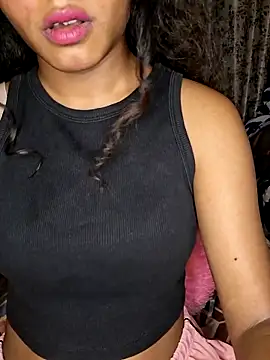 Snapshot of Akni_ chatting on 06.21.26 Akni online show from 06.21.26
