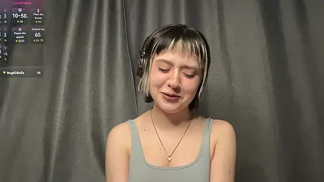 AueshaSimon online show from 03.12.26