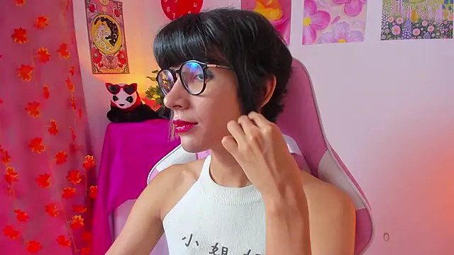 Snapshot of Madeline_21 chatting on 03.08.26 Madeline 21 online show from 03.08.26