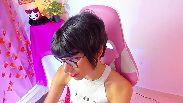 Snapshot of Madeline_21 chatting on 03.11.26 Madeline 21 online show from 03.11.26