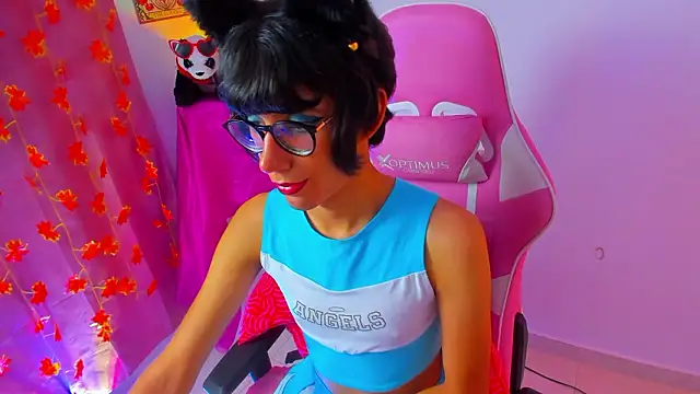 Snapshot of Madeline_21 chatting on 03.27.26 Madeline 21 online show from 03.27.26