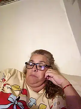 momismilf544 online show from 04.01.26