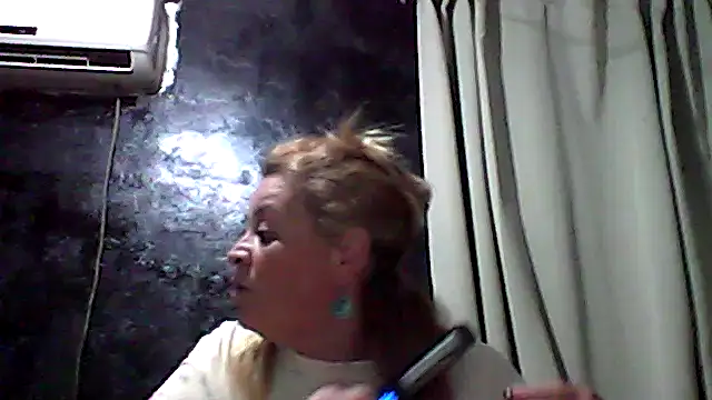 momismilf544 online show from 04.15.26