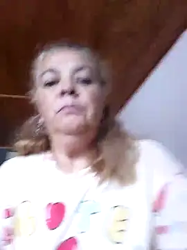 momismilf544 online show from 04.17.26