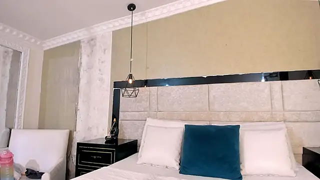 AbbyLoius online show from 03.20.26