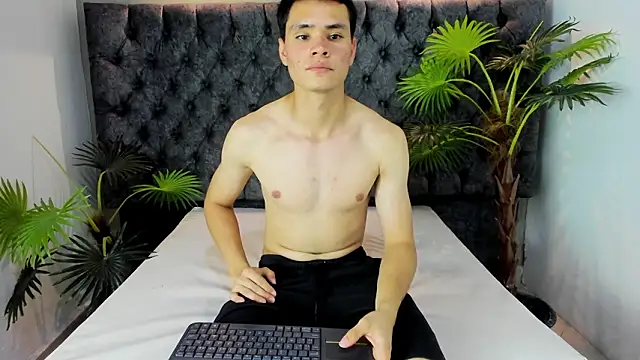 Snapshot of ZANE_EVANS chatting on 02.28.26 ZANE EVANS online show from 02.28.26