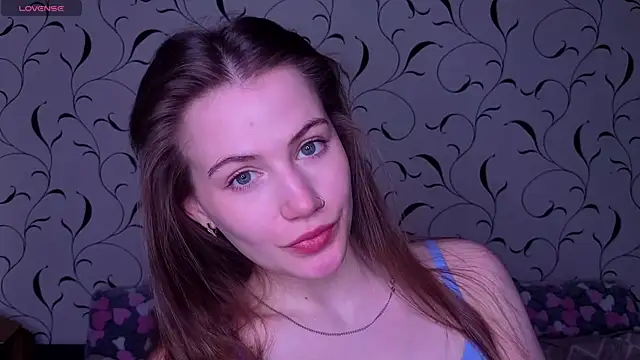 Snapshot of Luxwyverna chatting on 04.10.26 Luxwyverna online show from 04.10.26