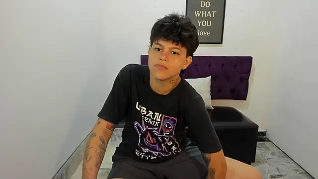Snapshot of TomBoy_Natali chatting on 06.17.26 TomBoy Natali online show from 06.17.26