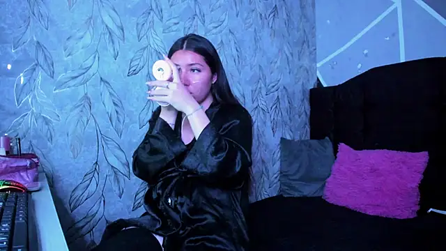 eilen pink online show from 04.11.26