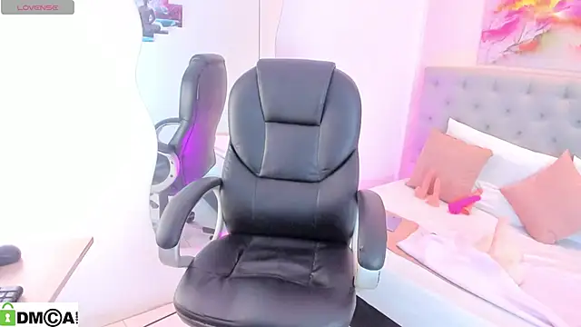 naomy jordan online show from 04.12.26