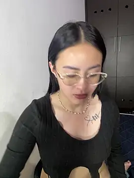 Anni Rose online show from 04.11.26