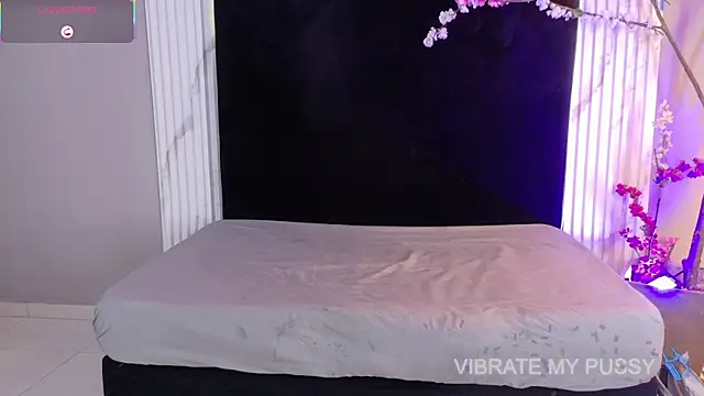 Danteandviolete cr online show from 04.14.26