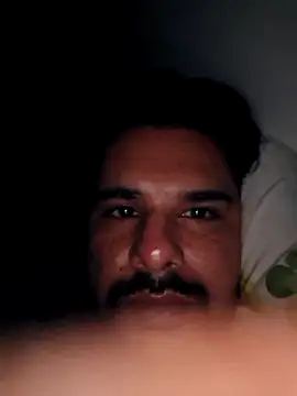 Snapshot of SingleTest chatting on 04.23.26 SingleTest online show from 04.23.26