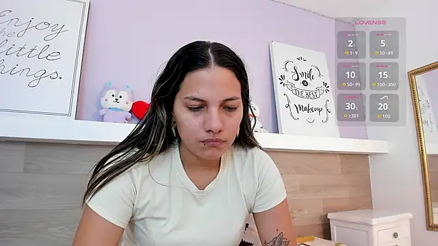 EmmaSanchez  online show from 05.26.26