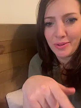 hollyharmd online show from 02.28.26