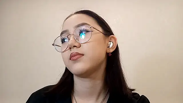 Snapshot of SolvedGlobe chatting on 03.01.26 SolvedGlobe online show from 03.01.26