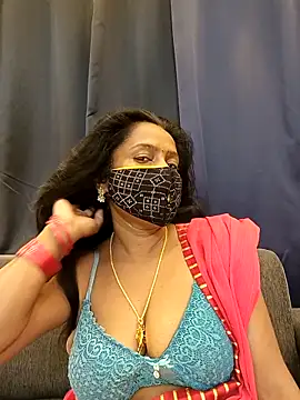 Snapshot of misti-boudii chatting on 04.04.26 misti-boudii online show from 04.04.26