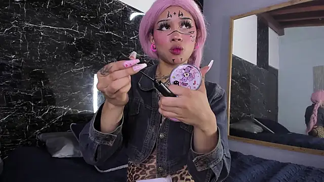 Roxy-Sweett online show from 04.11.26