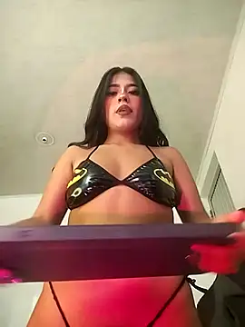 CaticaSquiiirt online show from 03.02.26