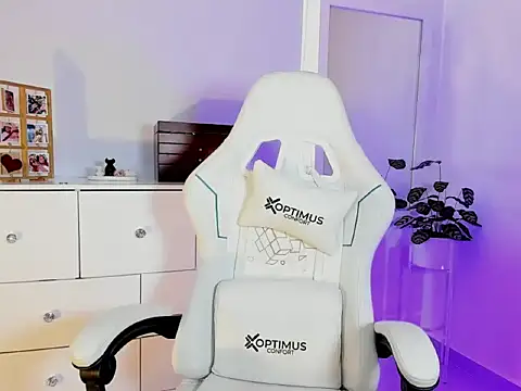 julietha miller online show from 04.07.26