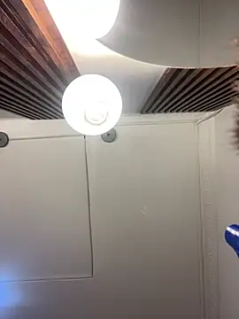 Emi rousse online show from 04.08.26