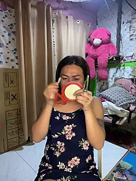 ur lovelychen online show from 03.30.26