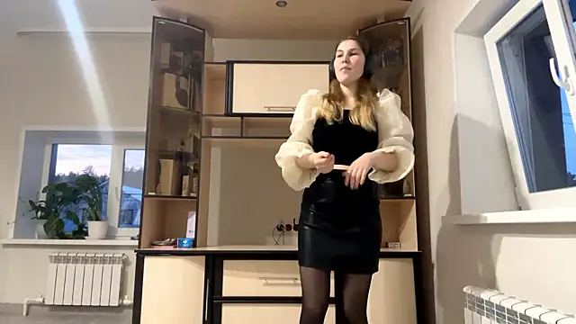 Snapshot of JoanieMochel chatting on 03.04.26 JoanieMochel online show from 03.04.26