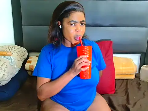 SpicyKittyxxx online show from 04.01.26