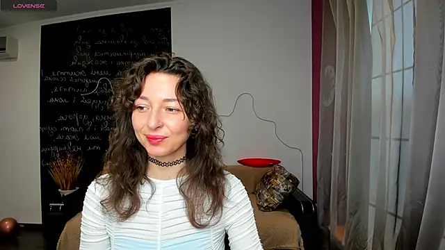 Snapshot of Kate_Millersi chatting on 03.28.26 Kate Millersi online show from 03.28.26