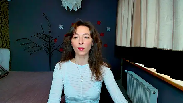 Snapshot of Kate_Millersi chatting on 04.08.26 Kate Millersi online show from 04.08.26