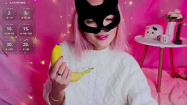 LunVision online show from 04.09.26