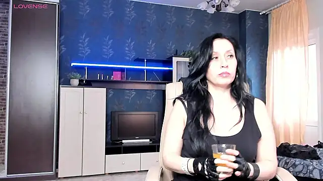 Lucky Milf online show from 03.21.26