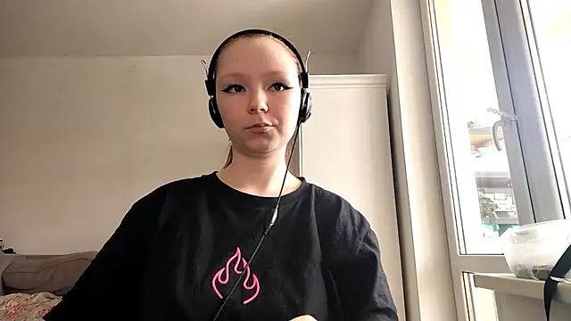 velyraxis online show from 03.03.26