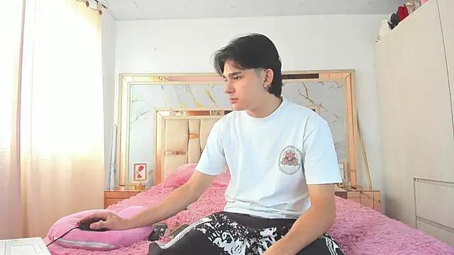 monky 0002 online show from 03.18.26