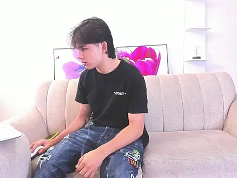 monky 0002 online show from 04.04.26