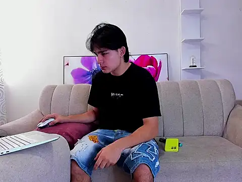 monky 0002 online show from 04.08.26