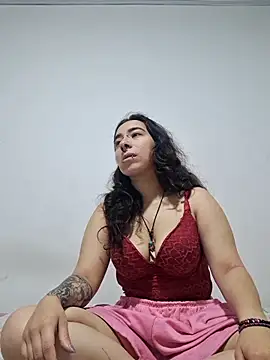 Moonandzukko online show from 04.07.26