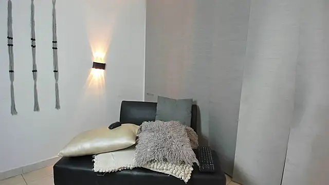 Partyhot cum online show from 04.25.26