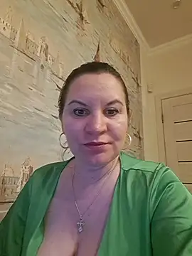 LaraHarper online show from 04.13.26