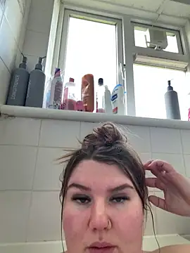 BeeMay22 online show from 03.14.26