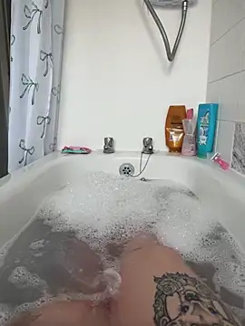 BeeMay22 online show from 03.23.26