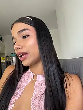 Snapshot of Bella_Smithe chatting on 04.11.26 Bella Smithe online show from 04.11.26