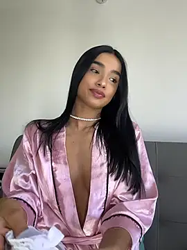 Snapshot of Bella_Smithe chatting on 04.12.26 Bella Smithe online show from 04.12.26