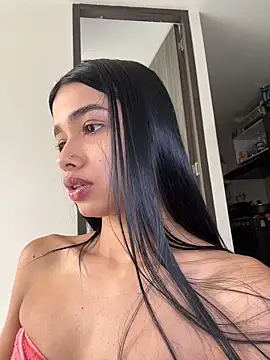 Snapshot of Bella_Smithe chatting on 04.16.26 Bella Smithe online show from 04.16.26