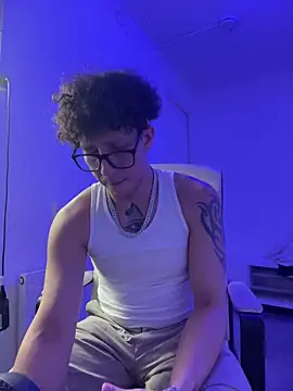 Snapshot of TitanNoir chatting on 03.14.26 TitanNoir online show from 03.14.26