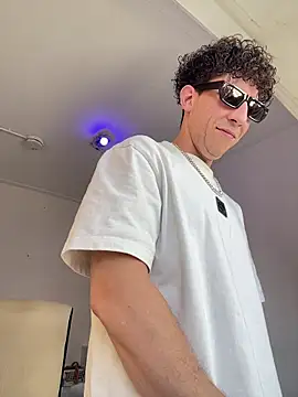 Snapshot of TitanNoir chatting on 03.15.26 TitanNoir online show from 03.15.26