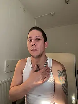 Snapshot of TitanNoir chatting on 03.20.26 TitanNoir online show from 03.20.26