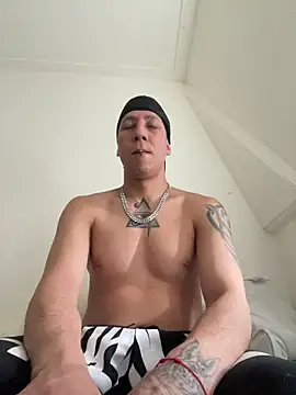 Snapshot of TitanNoir chatting on 03.23.26 TitanNoir online show from 03.23.26