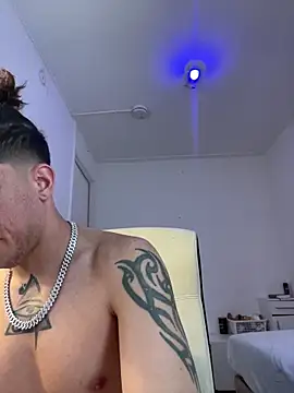 Snapshot of TitanNoir chatting on 03.26.26 TitanNoir online show from 03.26.26